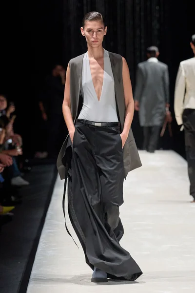 Look 6